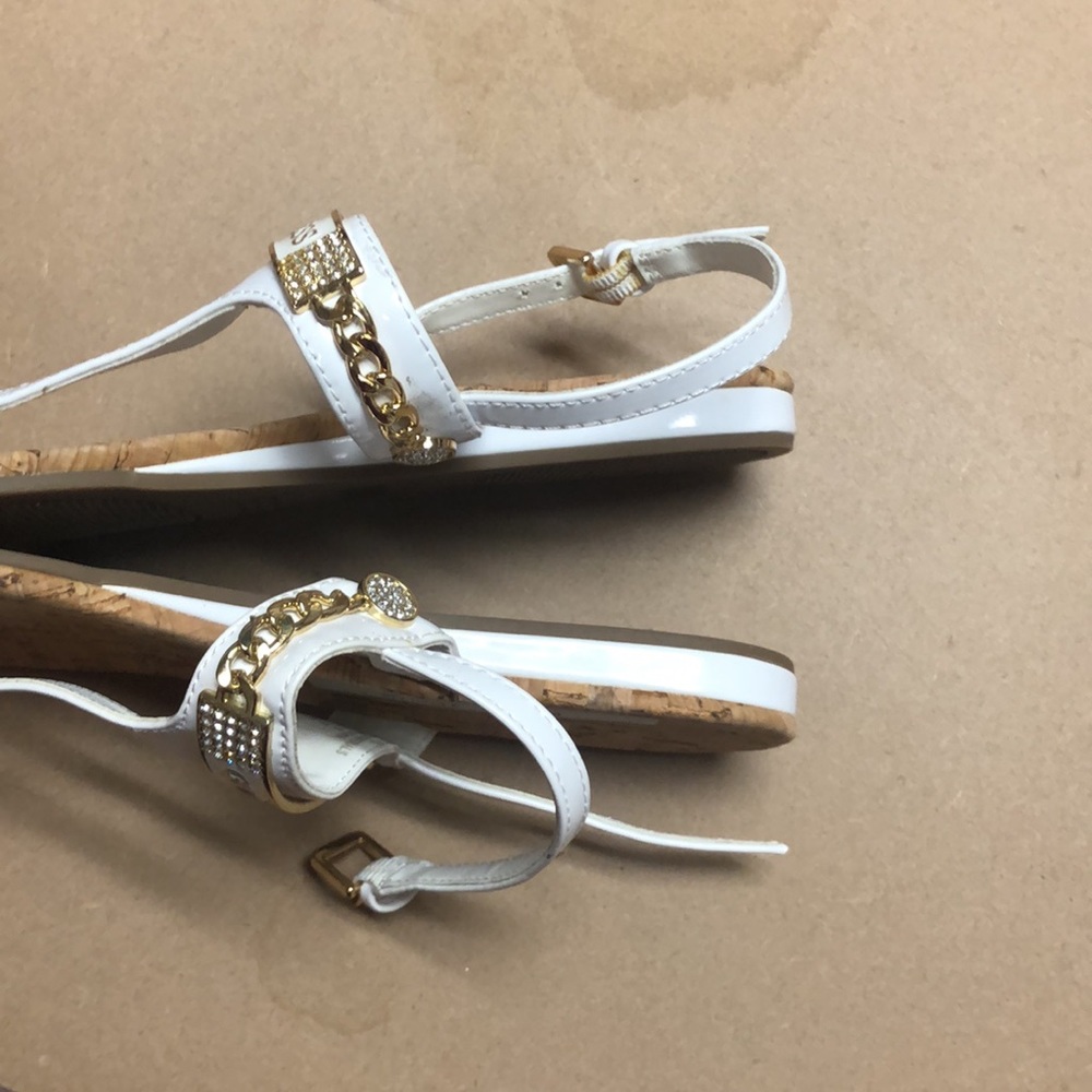 /#221, Size 6, NWT Guess Shoes/Sandals - Picture 6 of 7